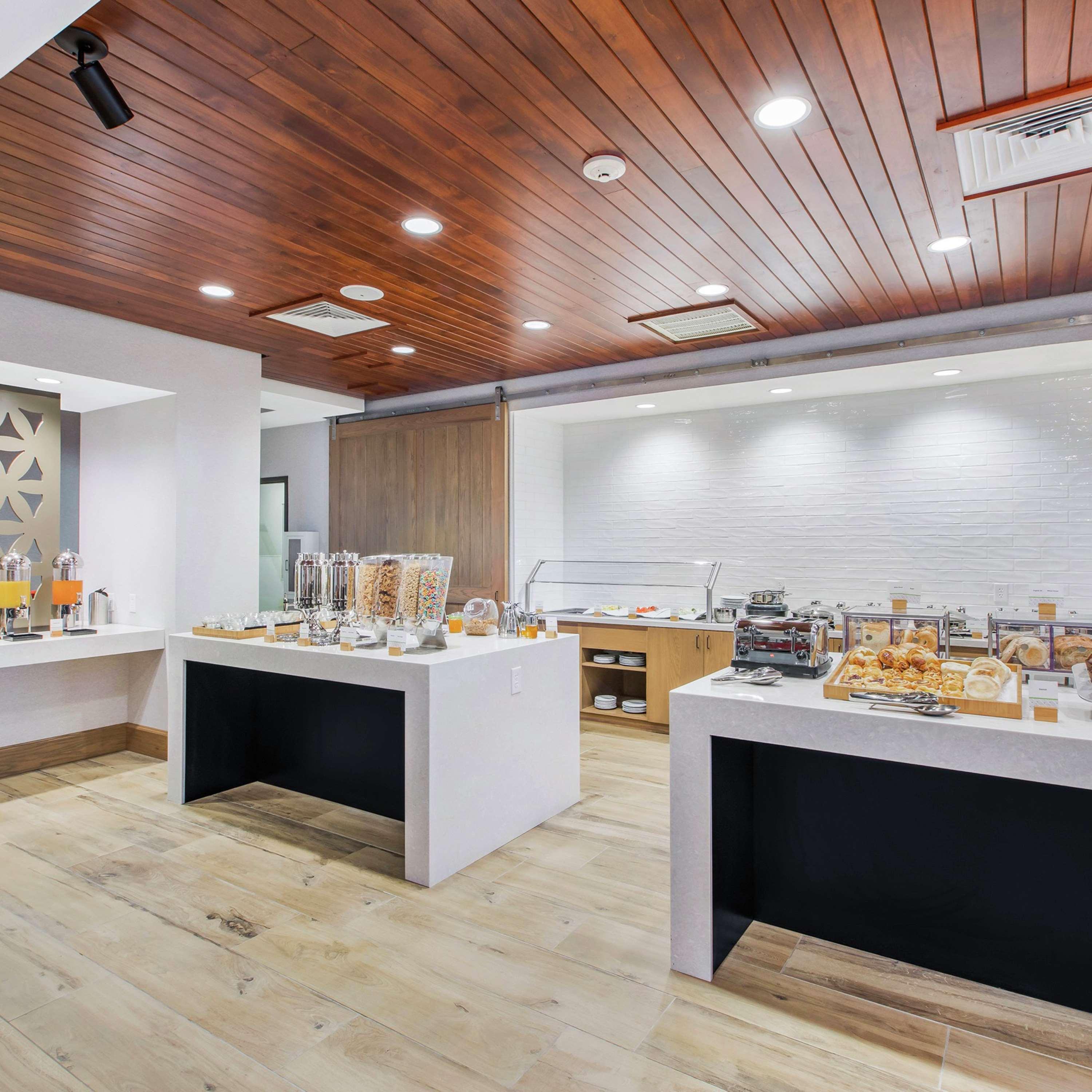 Doubletree By Hilton San Antonio Northwest - La Cantera Exterior photo